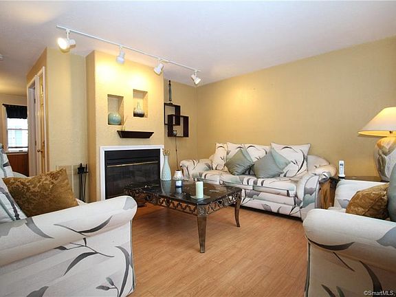 3rd image of 243 Lawlor St APT 1C