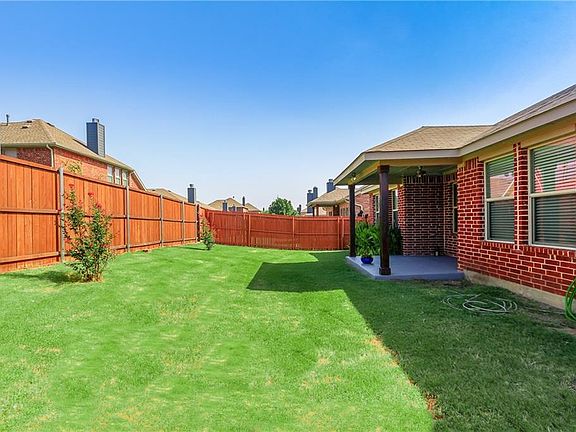 3rd image of 3818 Spring Run Ln
