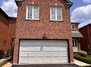 2816 Tradewind Dr, Mississauga, ON L5N 6L1