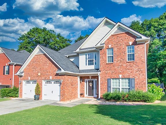 2nd image of 951 Yancey Ct