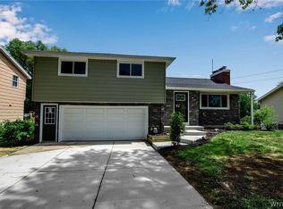 4815 Rogers Rd, Hamburg, NY 14075