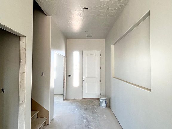 3rd image of 708 Middle Creek Dr