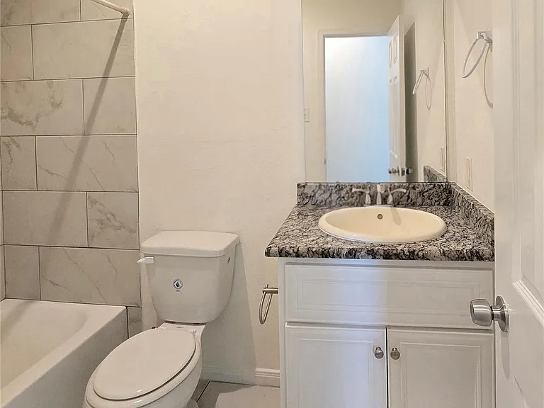 3702 Wylie St #B — Photo 7