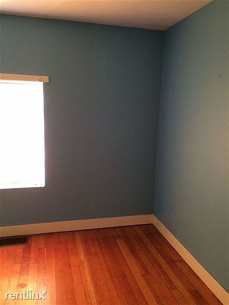 Spacious bedrooms - 2 upstairs, 1 main floor