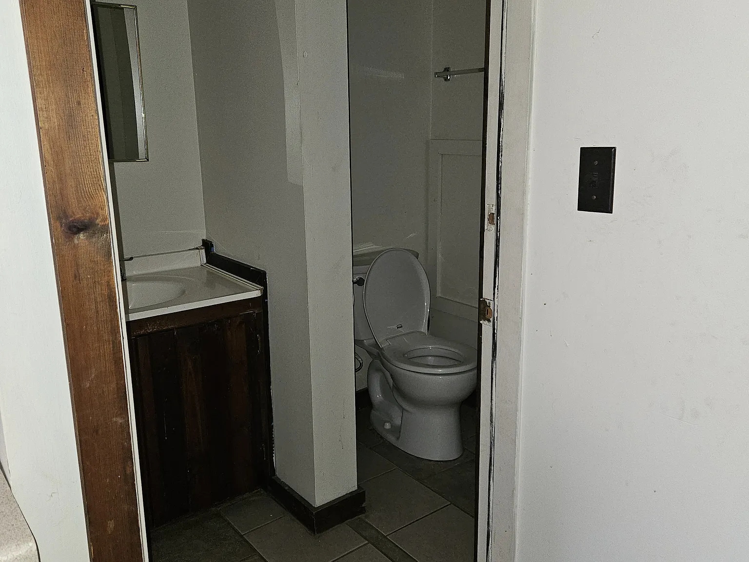 Studio, 400 sqft, $700 — Photo 4