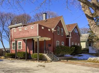 29 Reynard St, Gloucester, MA 01930