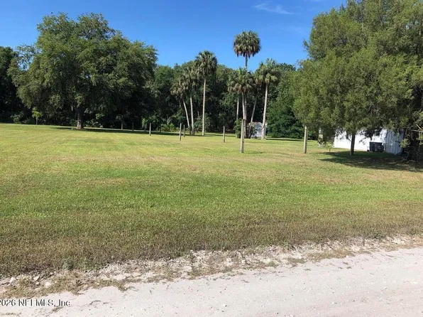 248 N LAKE Drive, Crescent City, FL 32112