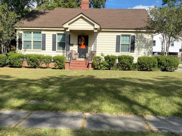 301 Hillcrest Ave, Moultrie, GA 31768