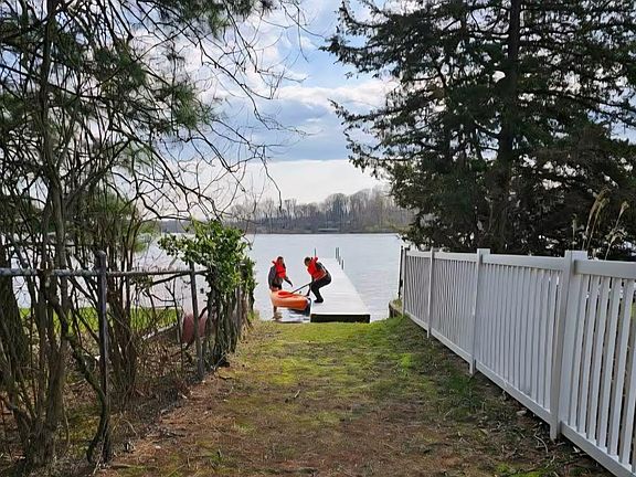 5th image of 11230 Lakeshore Dr