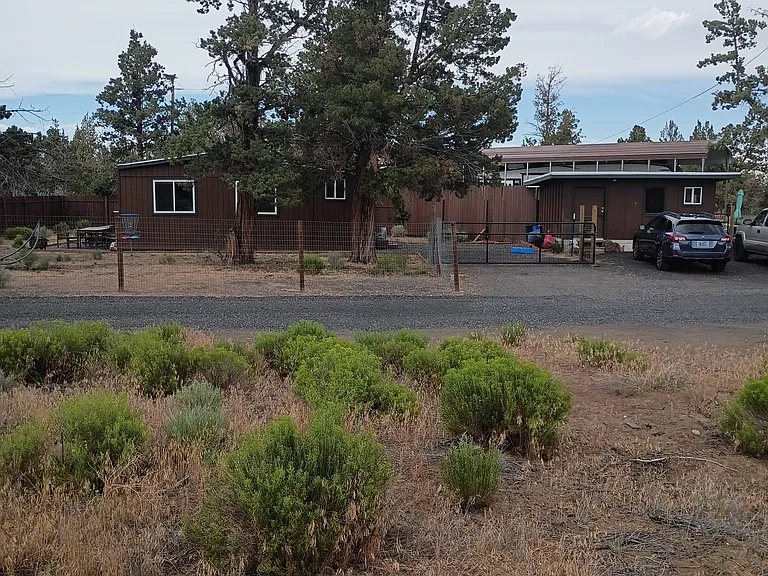 Waugh Rd — Photo 6