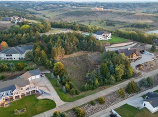 112 Okie Dokie Ln, Yankton, SD 57078