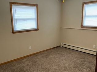 350 2nd Ave E #1, Milan, IL 61264