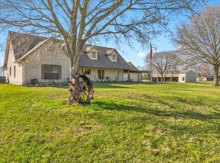 4950 Eagle Rd, Anahuac, TX 77514