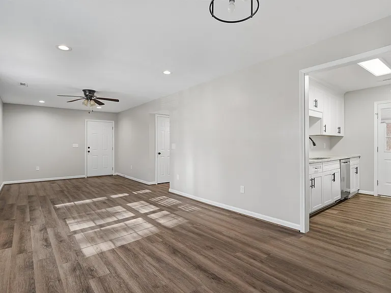2087 Montreat Cir #2087 — Photo 7