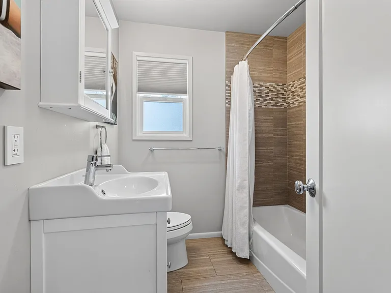 2613 Village Side Dr — Photo 24