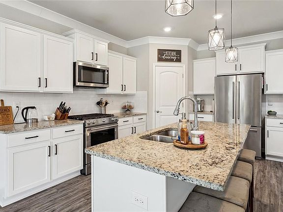 5th image of 21236 White Wing Dove Dr
