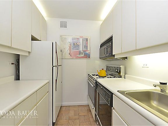 3rd image of 630 1st Ave APT 20S