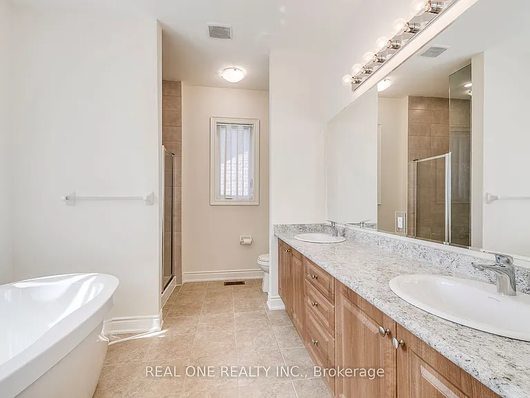 134 Goodwin Cres — Photo 27