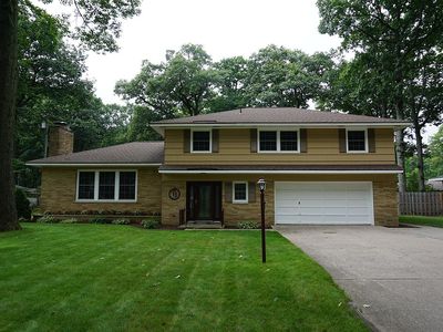 4053 Stamford Dr, Norton Shores, MI, 49441