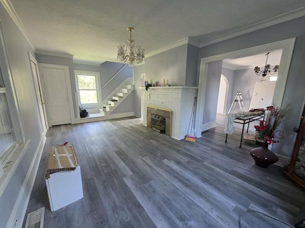109 Edgett St