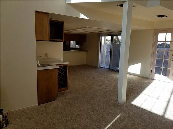 5th image of 509 Castlerock Ln