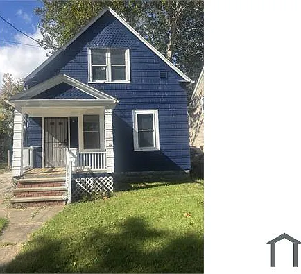 3 bed, $1,300 — Photo 1