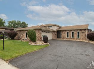 444 S Dorchester Ave, Glenwood, IL 60425