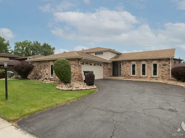 444 S Dorchester Ave, Glenwood, IL 60425