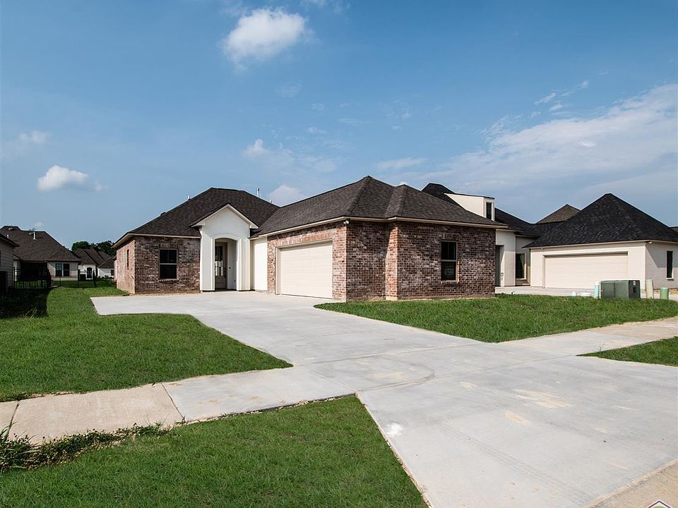 1st image of 43312 Pond View Dr