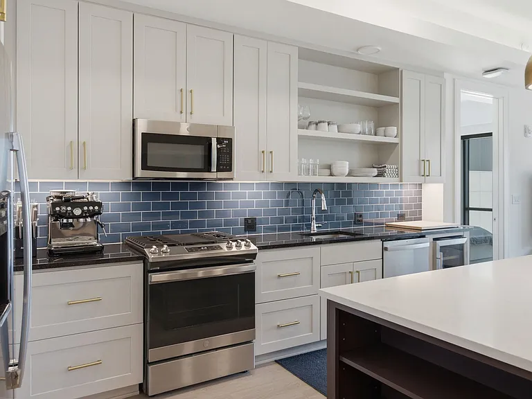 930 Commerce St #501 — Photo 2
