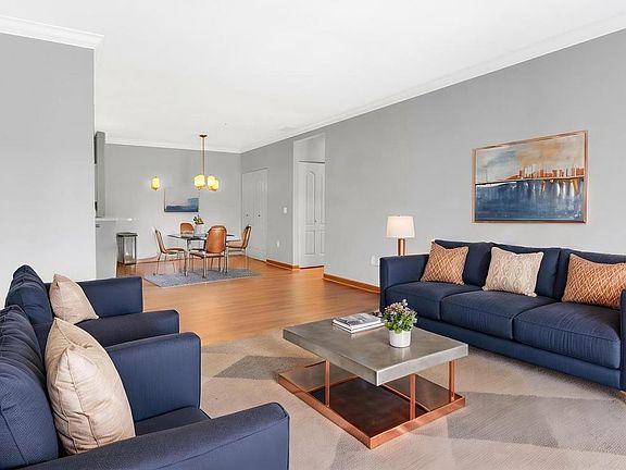 4th image of 2720 Northview ROAD #33