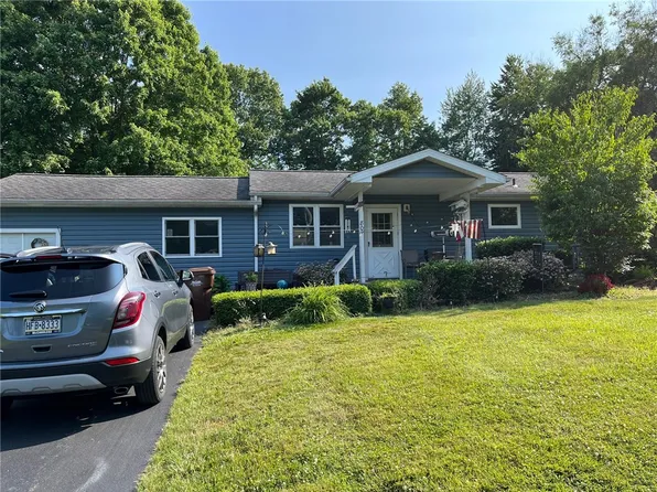 807 Ute Trl, Mercer, PA 16137