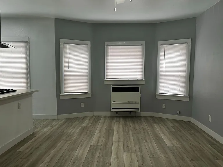 338 Cedar Ave — Photo 7