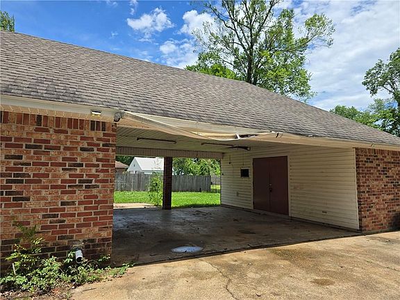 5th image of 68 Bayou Oaks Dr