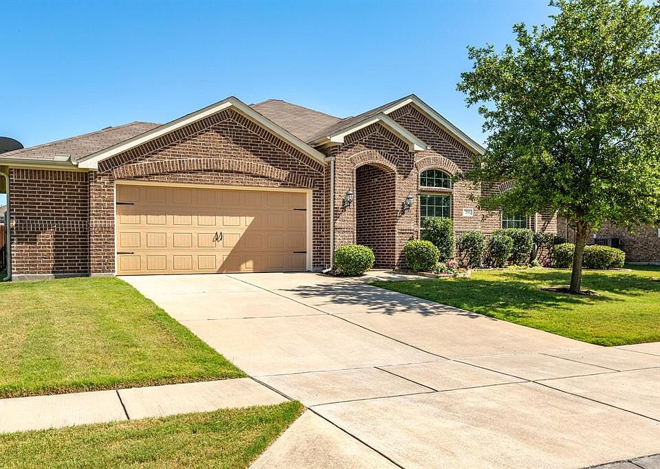 2nd image of 216 Wolf Dr