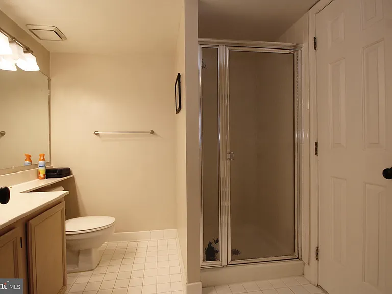 1200 Braddock Pl #312 — Photo 19