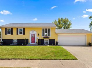 2116 Valentine Ave, Pekin, IL 61554