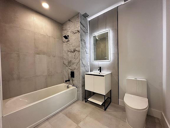 4th image of 315 Forrest St #21E