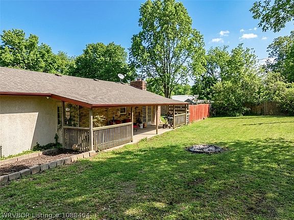 5th image of 333 Powell Ln