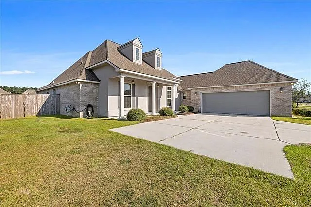 Building Photo - 8797 Providence Dr