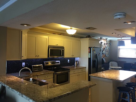 3rd image of 2707 NE 14th Street Cswy APT 506