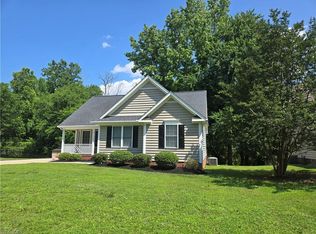1005 Lashley Park Dr, Gibsonville, NC 27249