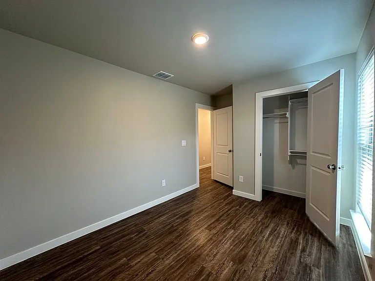 3402 Tiffin Ave — Photo 19