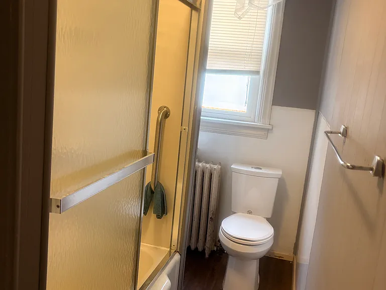 636 Walnut St — Photo 6