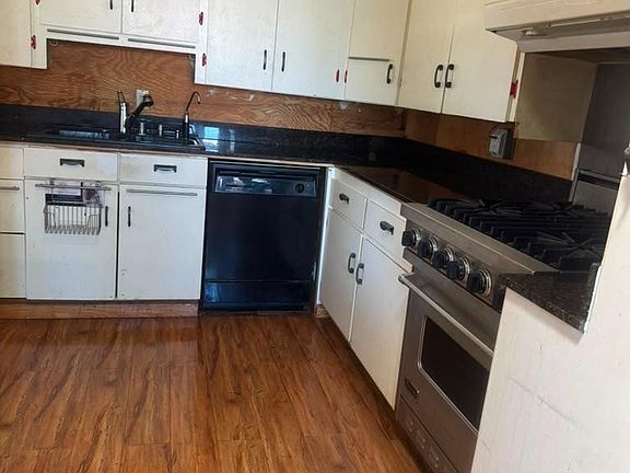 2nd image of 209 Irvington Drive