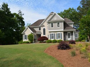 215 Emerald Lake Dr, Fayetteville, GA 30215