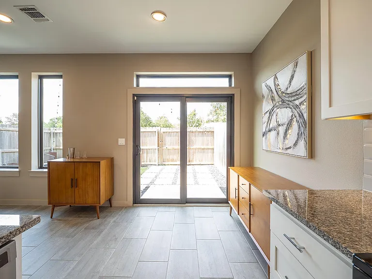 6409 Berkman Dr #4 — Photo 11