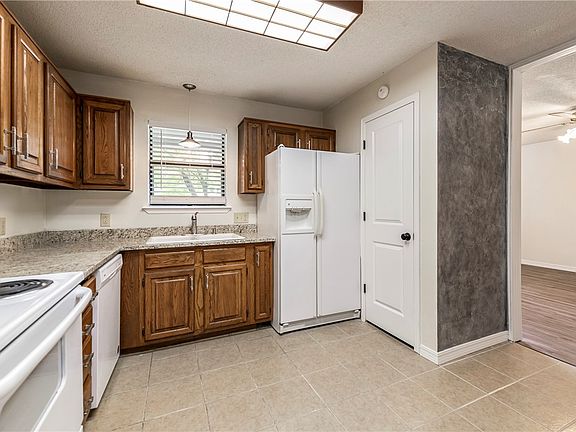 5th image of 3503 Birchwood Ave