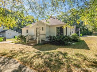 201 S Baldwin St, Greenville, MI