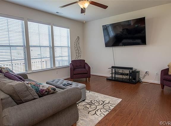 4th image of 6442 Greyhaven Dr